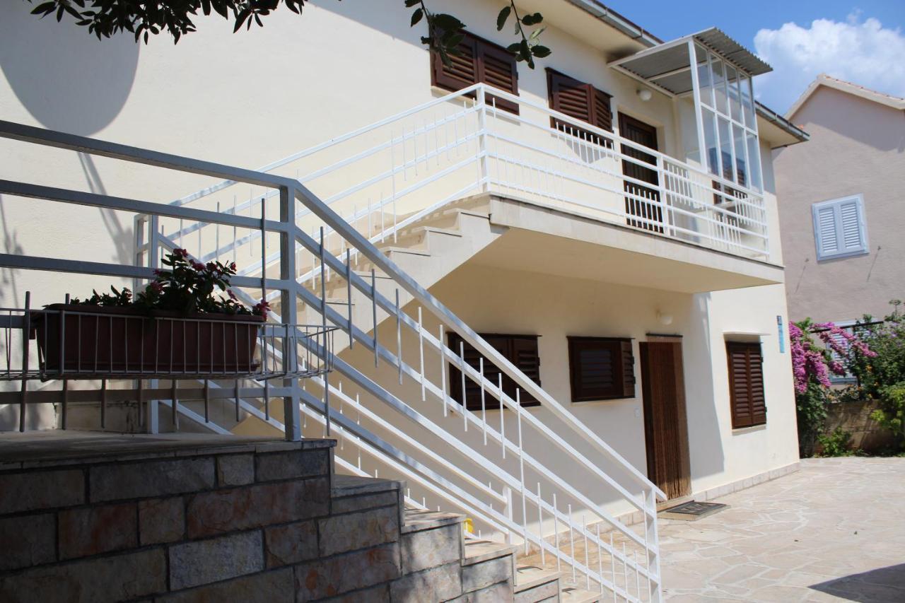 Apartment Antica Супетар Екстериор снимка